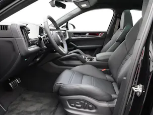 Porsche Cayenne Turbo E-Hybrid Coupé