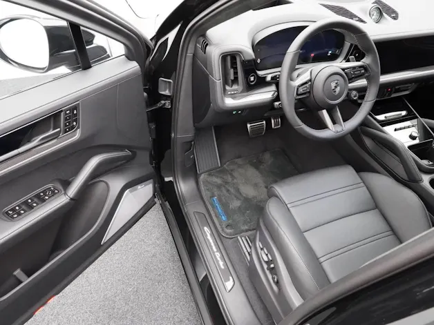 Porsche Cayenne Turbo E-Hybrid Coupé