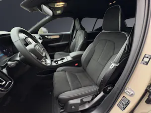 Volvo XC40 B3 Benzin Mild Hybrid Xcite DCT