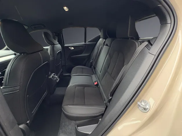 Volvo XC40 B3 Benzin Mild Hybrid Xcite DCT