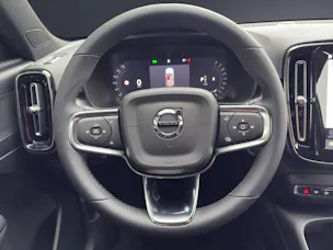 Volvo XC40 B3 Benzin Mild Hybrid Xcite DCT
