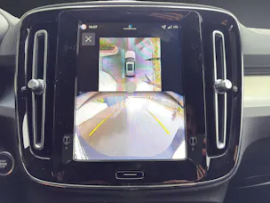Volvo XC40 B3 Benzin Mild Hybrid Xcite DCT