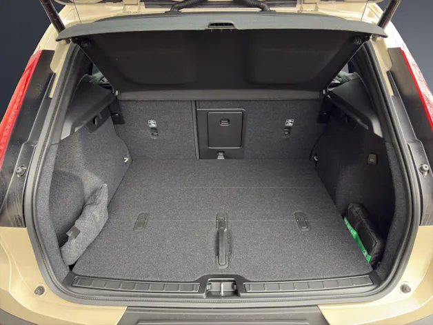Volvo XC40 B3 Benzin Mild Hybrid Xcite DCT