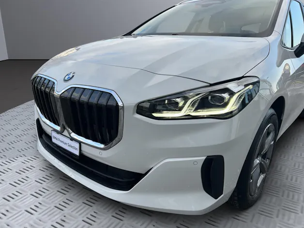 BMW 223d Active Tourer xDrive DKG