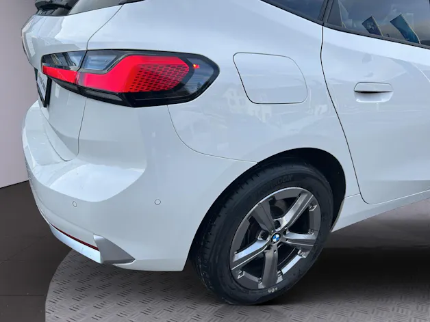 BMW 223d Active Tourer xDrive DKG