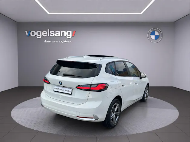 BMW 223d Active Tourer xDrive DKG