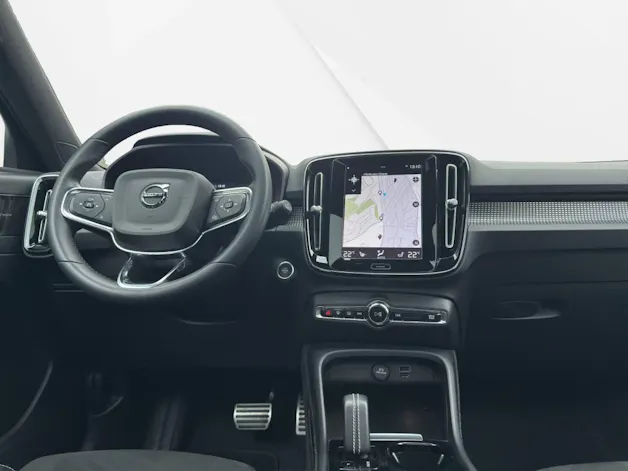 Volvo XC40 B4 Benzin Mild Hybrid R-Design Geartronic