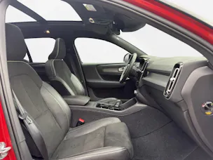 Volvo XC40 B4 Benzin Mild Hybrid R-Design Geartronic