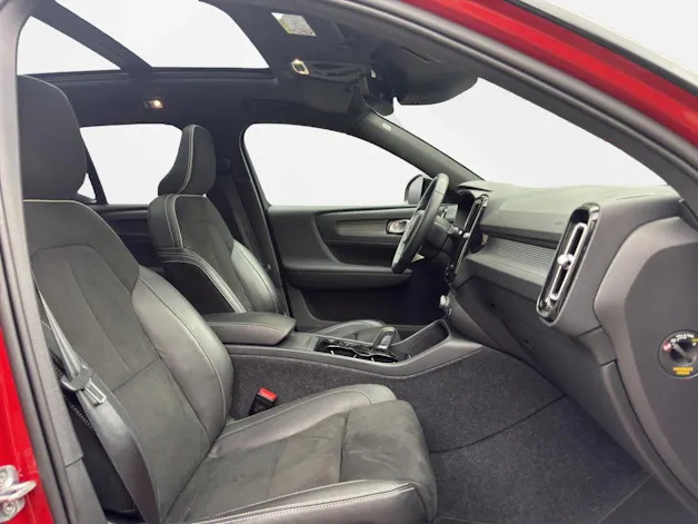 Volvo XC40 B4 Benzin Mild Hybrid R-Design Geartronic