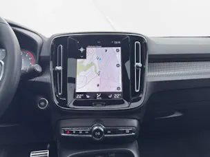 Volvo XC40 B4 Benzin Mild Hybrid R-Design Geartronic