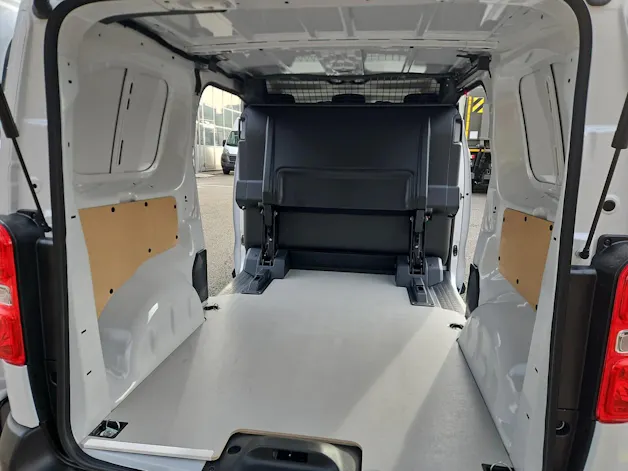 Peugeot Expert 2.2 BlueHDi 120 S&S Vertiefte Kabine Standard