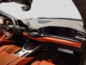 Ferrari Purosangue 6.5 V12