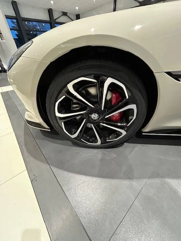 MG Cyberster 77kWh 4WD