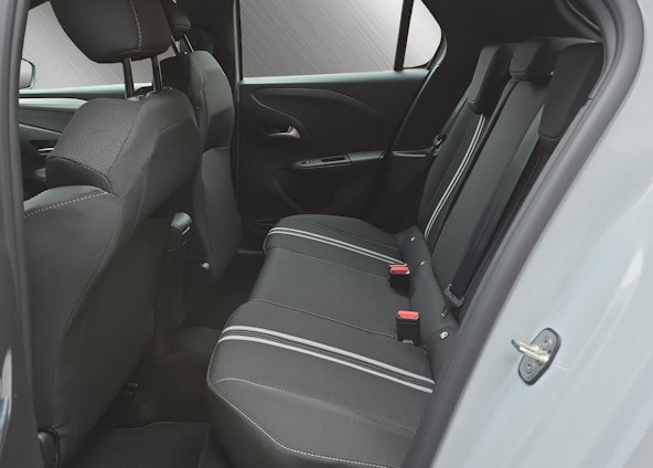 Vehicle image 9 Vehicle image 9