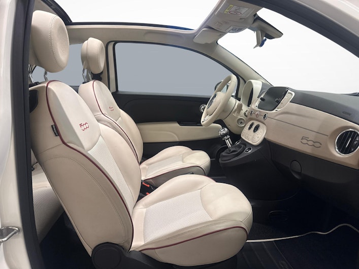 Vehicle image FIAT 500