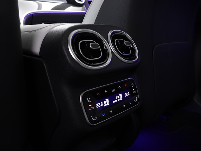 Vehicle image MERCEDES-BENZ GLC 220