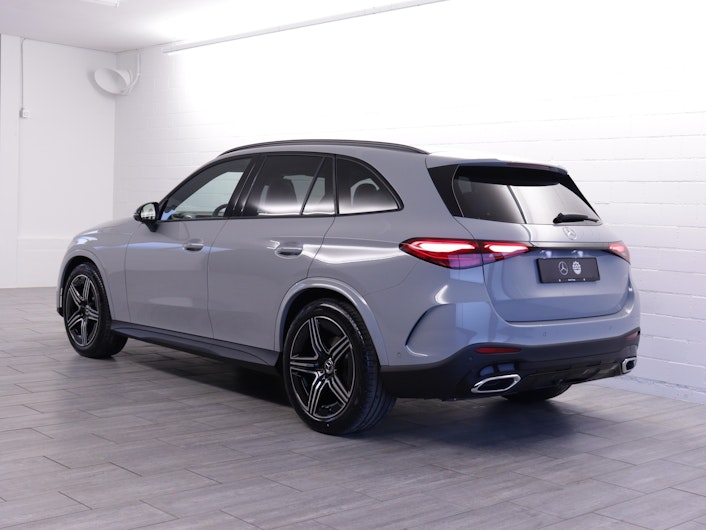 Vehicle image MERCEDES-BENZ GLC 220