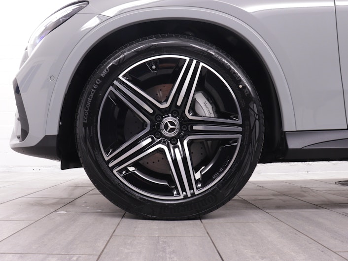 Vehicle image MERCEDES-BENZ GLC 220