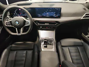 BMW 320d xDrive SAG Touring Attraktiven Leasingzinssatz ab 1,9 % bei Abschluss einer BMW Fahrzeugversicherung