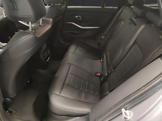 BMW 320d xDrive SAG Touring Attraktiven Leasingzinssatz ab 1,9 % bei Abschluss einer BMW Fahrzeugversicherung