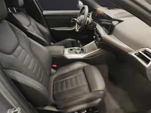 BMW 320d xDrive SAG Touring Attraktiven Leasingzinssatz ab 1,9 % bei Abschluss einer BMW Fahrzeugversicherung