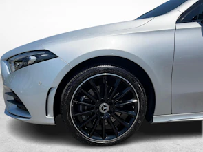 Fahrzeugbild MERCEDES-BENZ A 250 e AMG Line