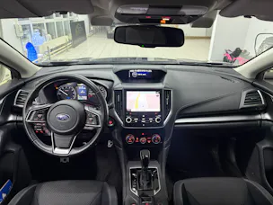 Subaru Impreza 2.0i e-Boxer Advantage AWD CVT