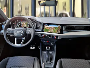 Audi A1 Sportback 30 TFSI S Line Attraction S-tronic Chronosgrau Metallic