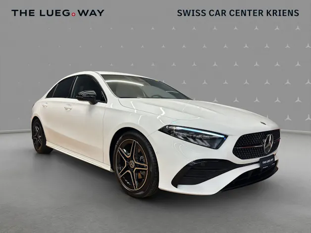 Mercedes-Benz A 200 - AMG / Rückfahrkamera / Sitzheizung / Lenkradheizung