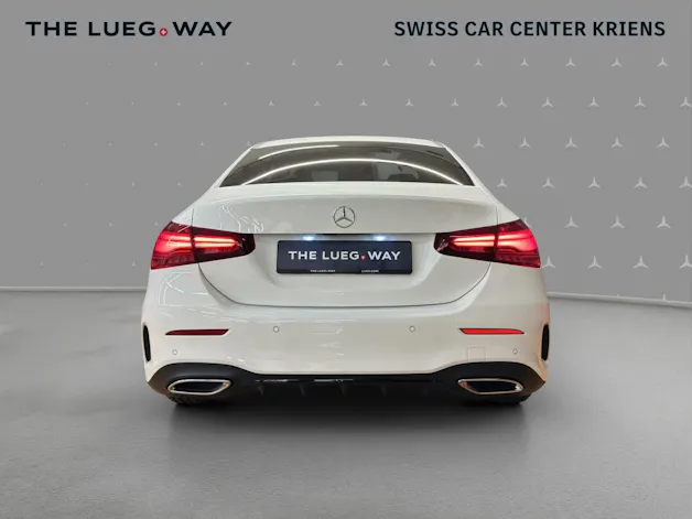 Mercedes-Benz A 200 - AMG / Rückfahrkamera / Sitzheizung / Lenkradheizung
