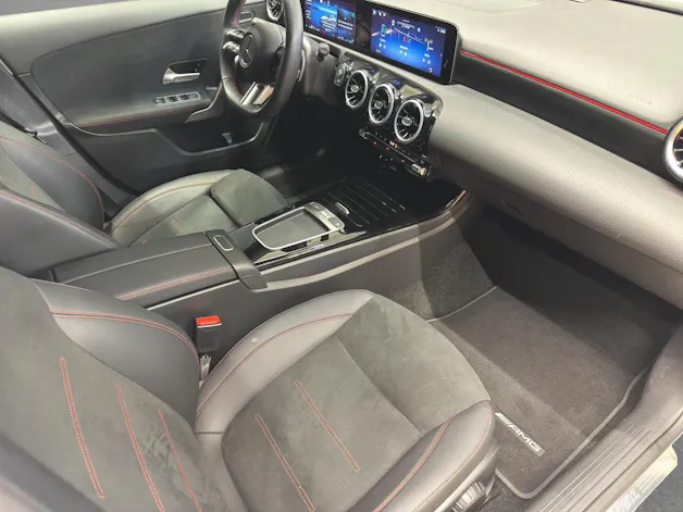 Mercedes-Benz A 200 - AMG / Rückfahrkamera / Sitzheizung / Lenkradheizung