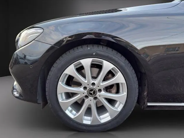Mercedes-Benz E 200 Avantgarde 4 Matic