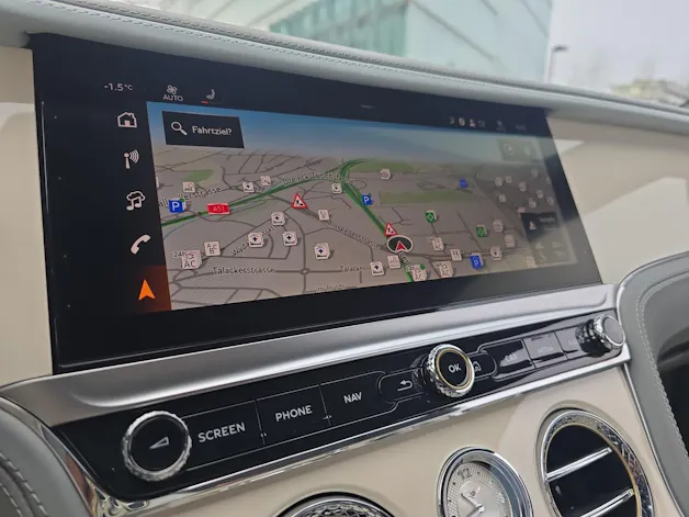 Bentley Continental GT 4.0 V8 PHEV 782 PS Mulliner/ 1.9% Leasing möglich.
