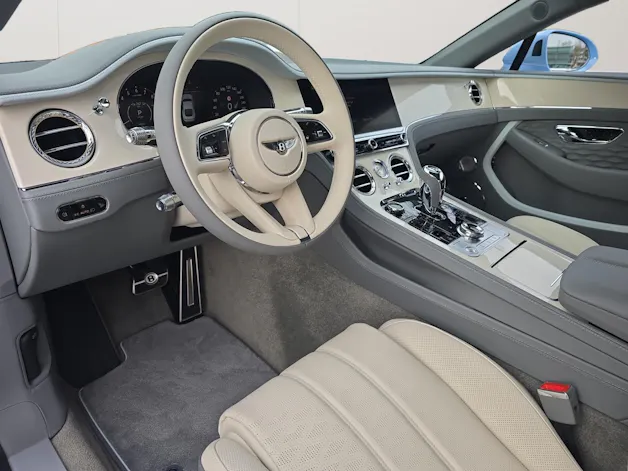 Bentley Continental GT 4.0 V8 PHEV 782 PS Mulliner/ 1.9% Leasing möglich.