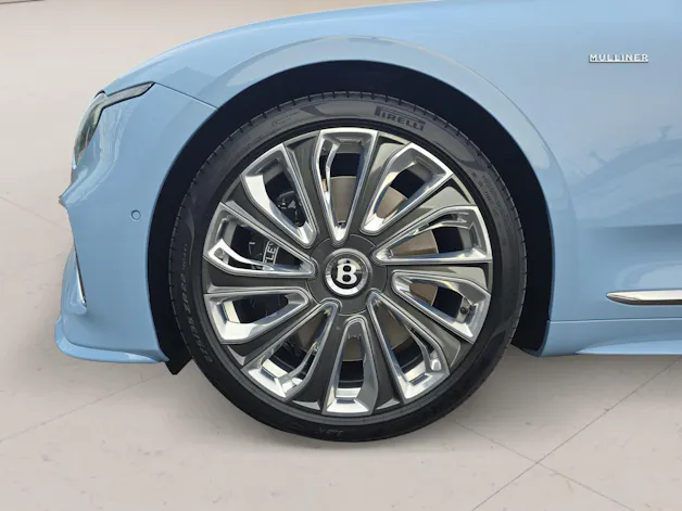 Bentley Continental GT 4.0 V8 PHEV 782 PS Mulliner/ 1.9% Leasing möglich.