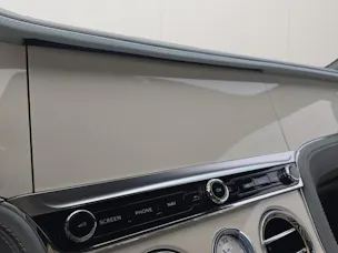 Bentley Continental GT 4.0 V8 PHEV 782 PS Mulliner/ 1.9% Leasing möglich.