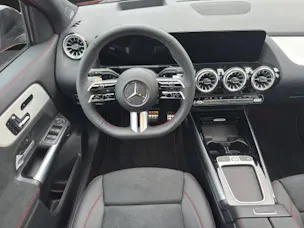 Mercedes-Benz GLA 200 Night Star 7G-D