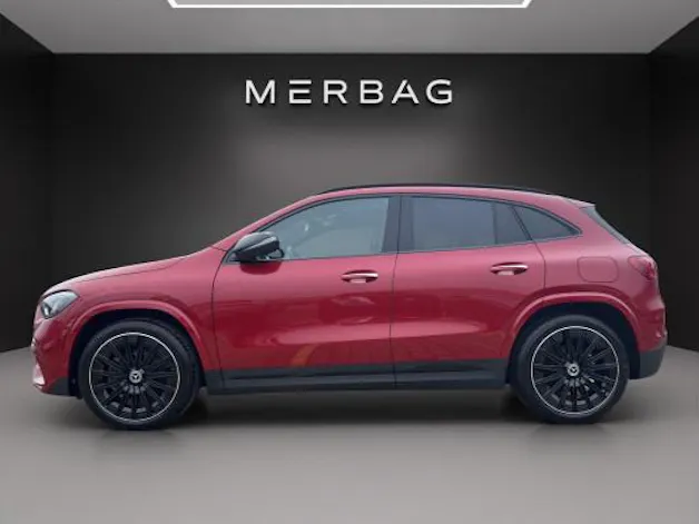 Mercedes-Benz GLA 200 Night Star 7G-D