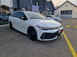 VW Golf Variant 2.0 TSI R DSG 4 Motion