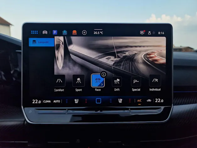 VW Golf Variant 2.0 TSI R DSG 4 Motion
