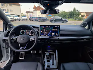 VW Golf Variant 2.0 TSI R DSG 4 Motion