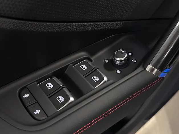 Audi Q2 40 TFSI S line Attraction quattro S-tronic