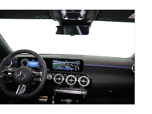 Mercedes-Benz CLA 220 4Matic 8G-DCT