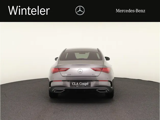Mercedes-Benz CLA 220 4Matic 8G-DCT
