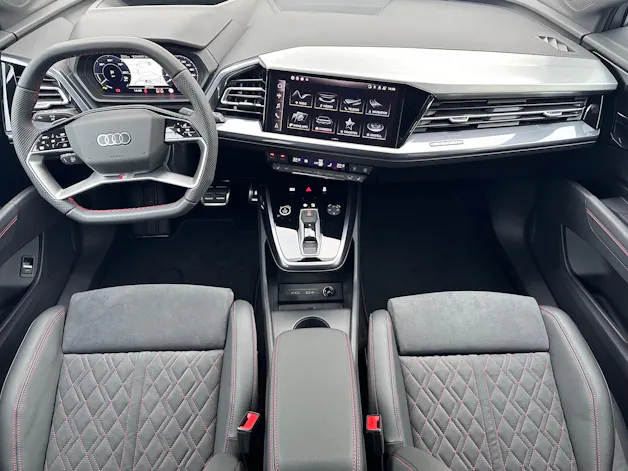 Audi Q4 e-tron 45 Edition Swiss Ski quattro