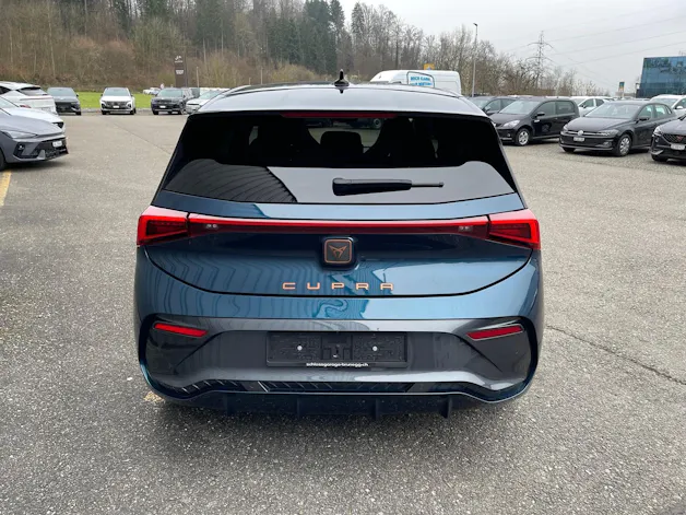 Cupra Born El Primero Tres