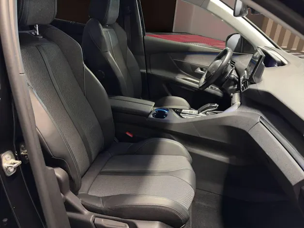 Peugeot 5008 1.2 Pure Tech Allure Pack EAT8