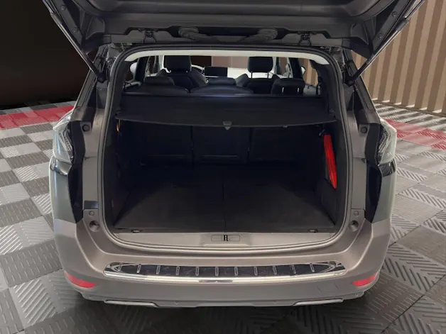 Peugeot 5008 1.2 Pure Tech Allure Pack EAT8
