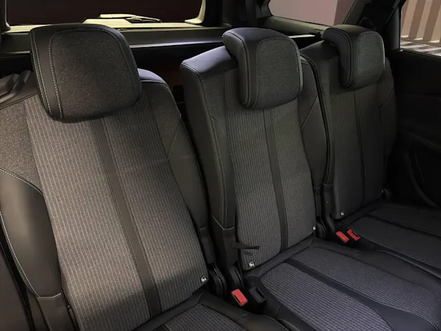 Peugeot 5008 1.2 Pure Tech Allure Pack EAT8