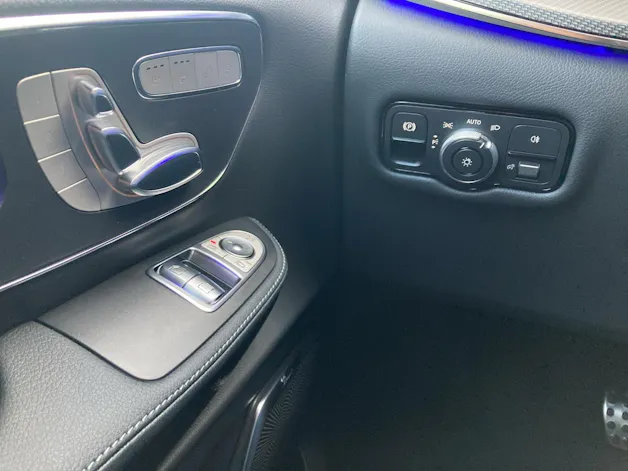 Mercedes-Benz V 300 d lang Avantgarde 4Matic 9G-Tronic